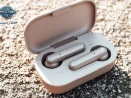wireless earbuds
